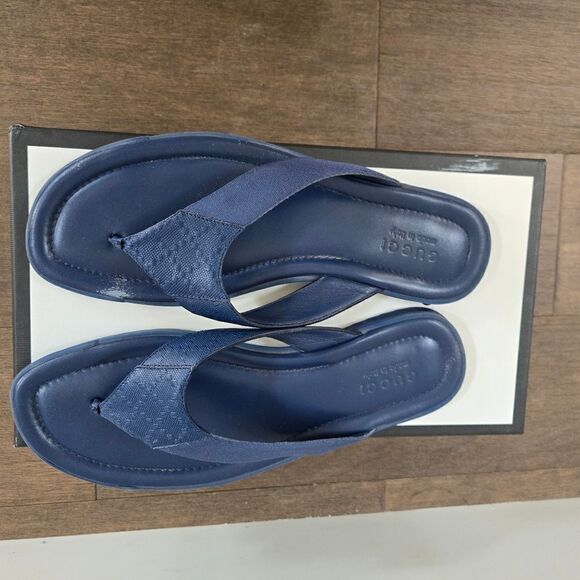 Gucci GG Monogram Leather Sandals /Flip Flops/ Slides shoes size 12 - Picture 2 of 8